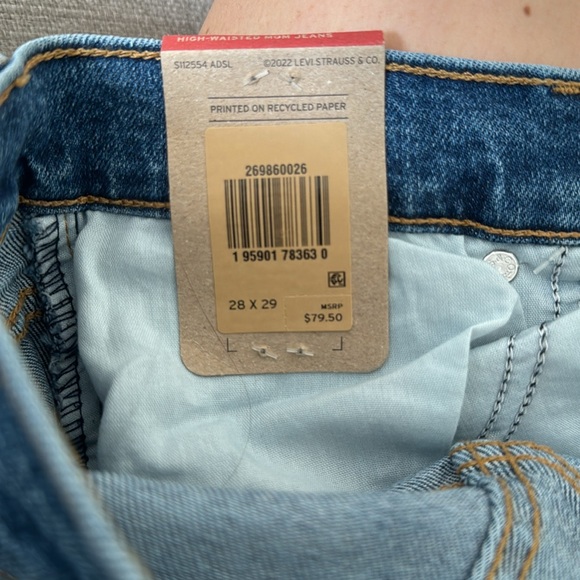 Levi Denim - Picture 8 of 8